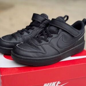 2.5Y Nike Court Borough Low Recraft shoes
